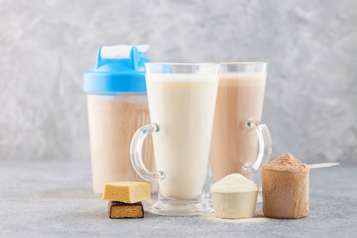 5 best protein shakes without artificial sweeteners