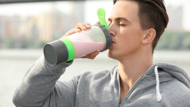 Protein Shakes Vs Whole Food Sources Of Protein: Which Is Better?