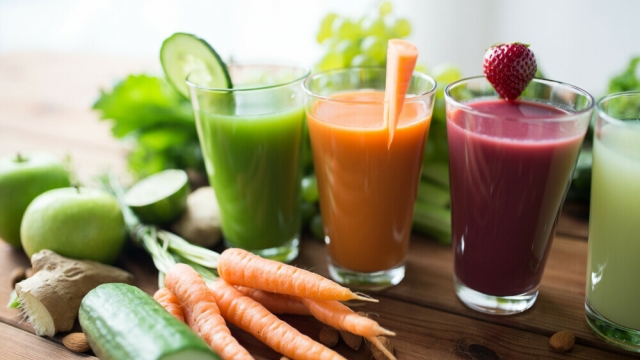 Understanding Juice Cleanses: Pros And Cons